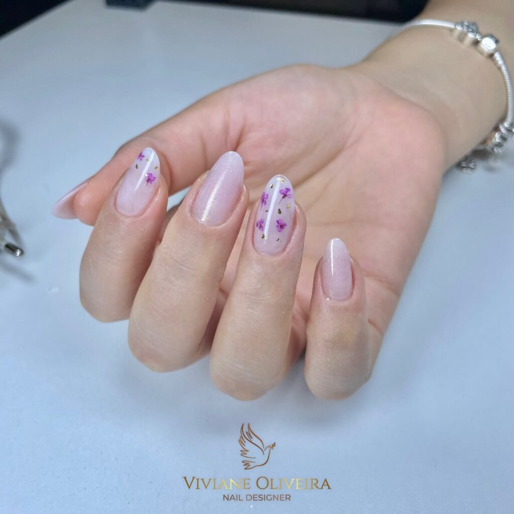 Viviane Oliveira - Nail Designer